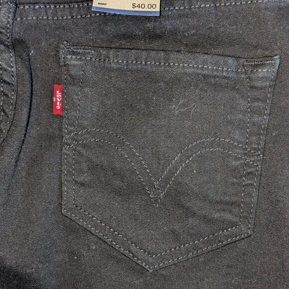 NWT LEVIS PERFECTLY SLIMMING 512 CAPRI - SIZE 8P - Picture 6 of 6